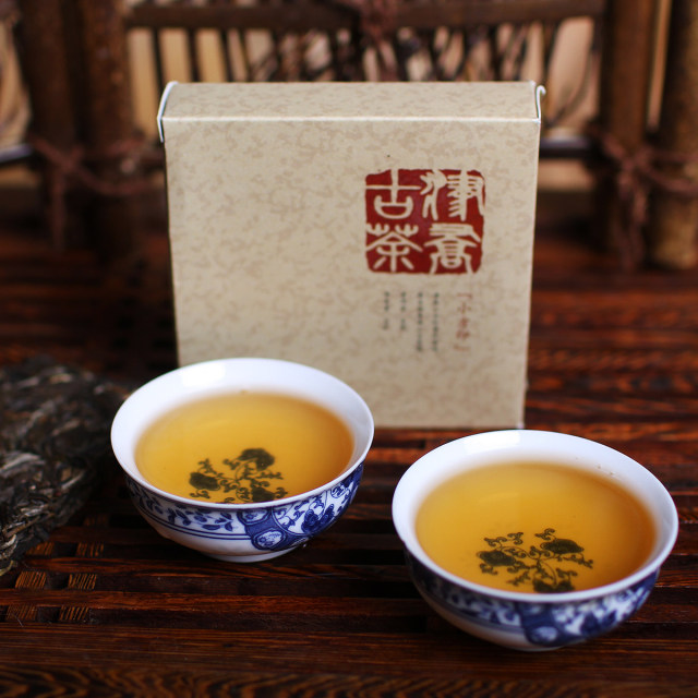 2014年小方印 生茶 600g/条