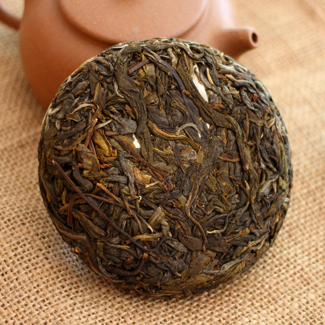 2012年乔木春 357g/饼