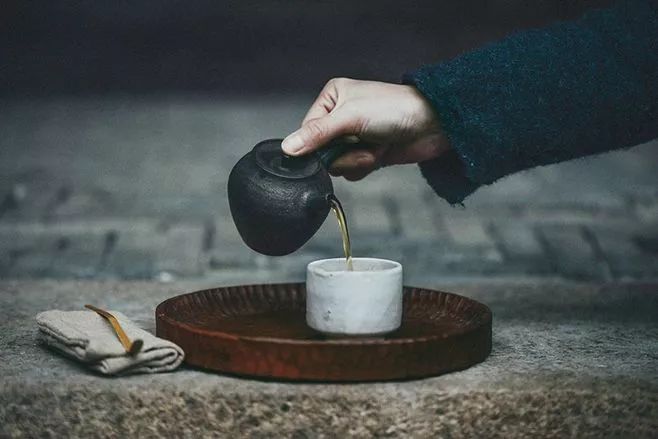 【津品茶话】从“吃茶、喝茶、饮茶”的说法，摸清茶叶使用文化的历史脉络